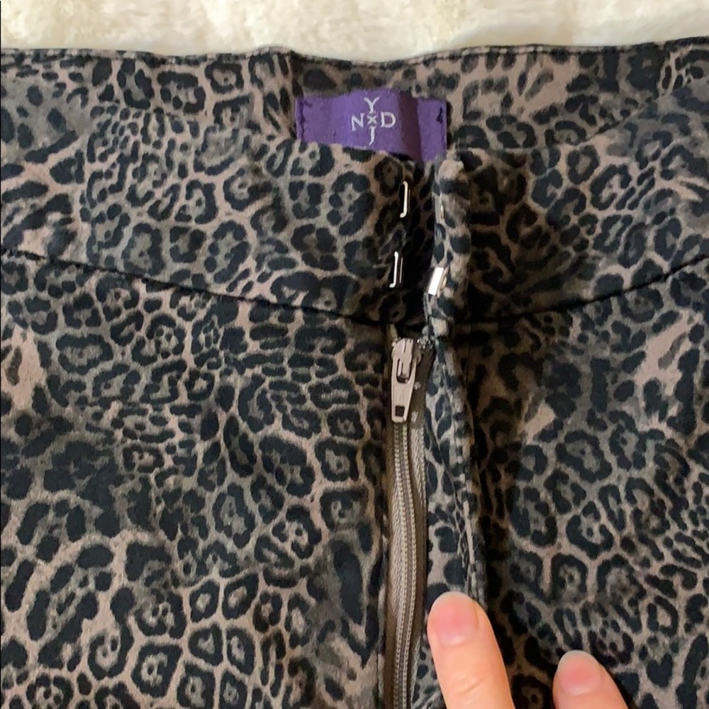 LAST CHANCE - NYDJ not your daughters jeans cheetah print pants - Picture 6 of 7